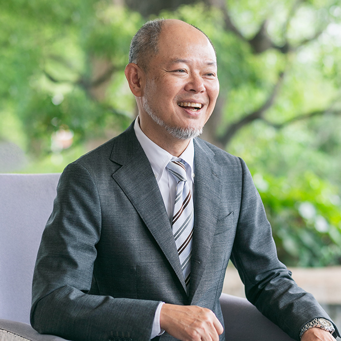 代表取締役社長  村井 宏輔